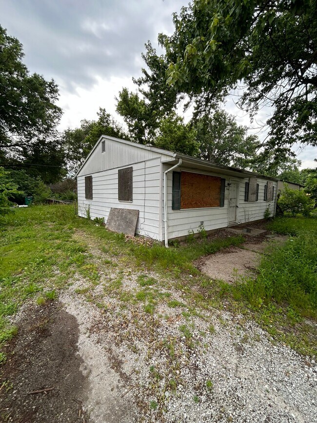 Building Photo - 1320 Williams St