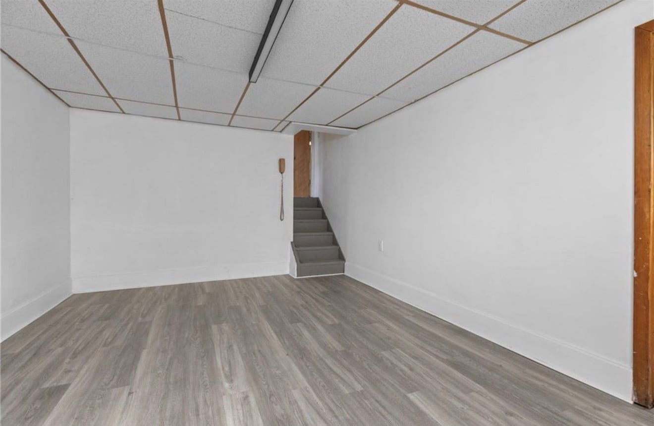 Building Photo - 548B Firethorne Dr