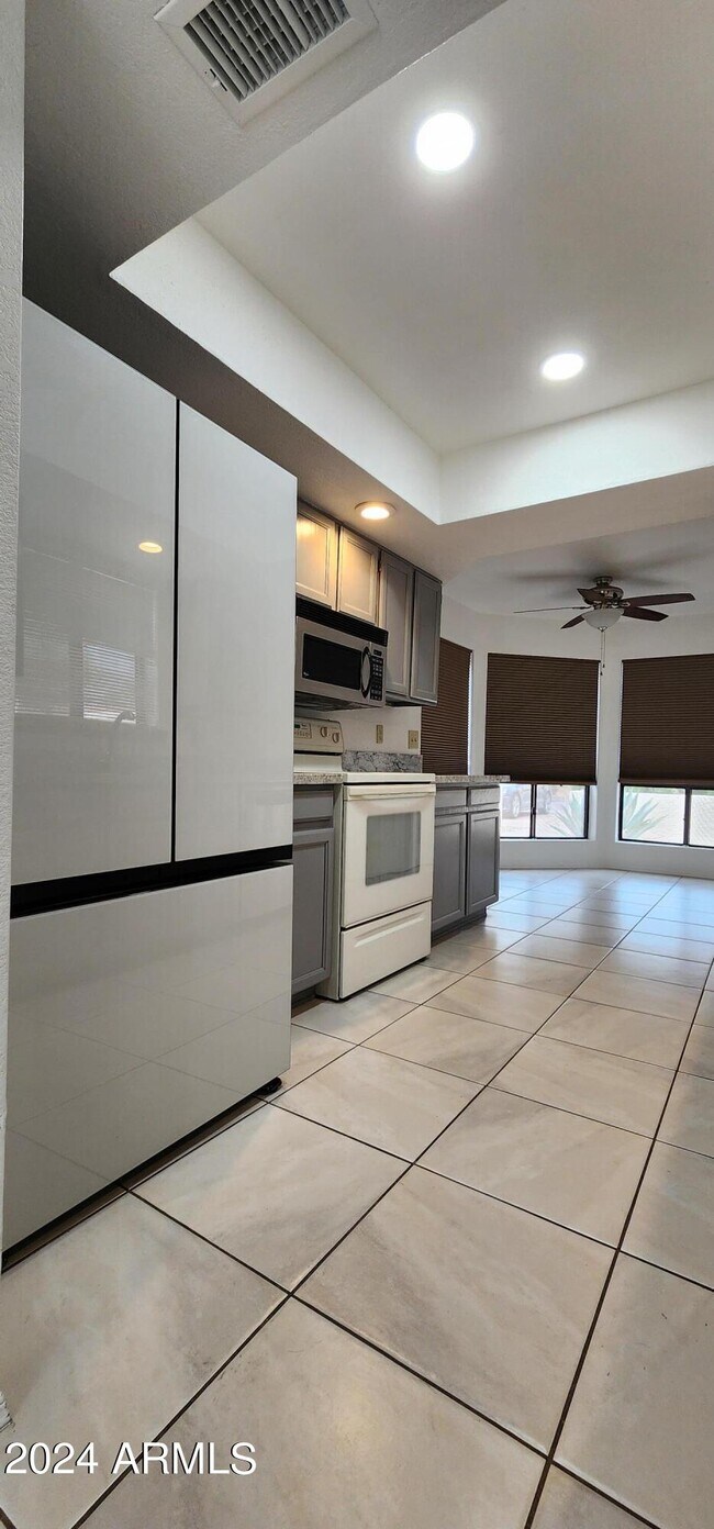 Building Photo - 2602 N 61st St