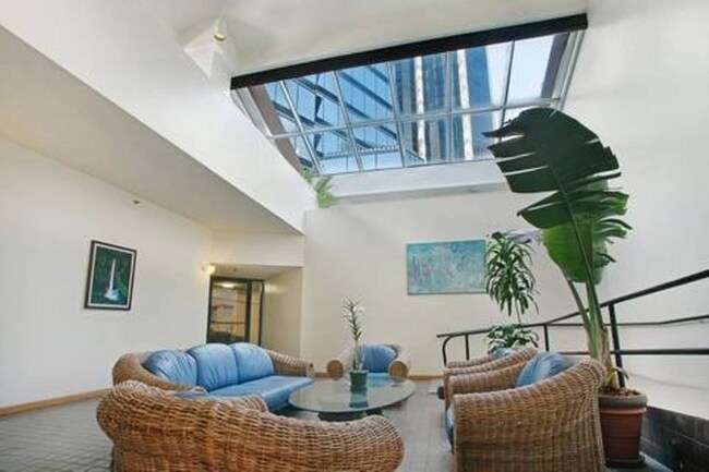 Building Photo - 1088 Bishop St