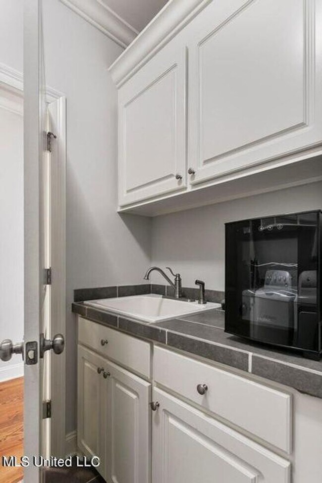 Building Photo - 3 Bed/2 Bath Home in Woodscape of Oakfield