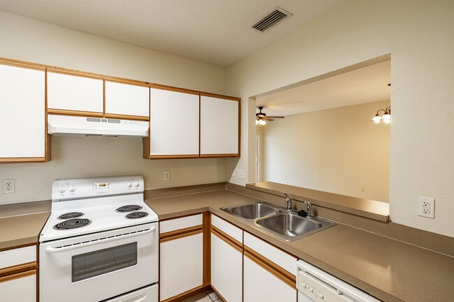 Building Photo - 9506 Amberdale Ct