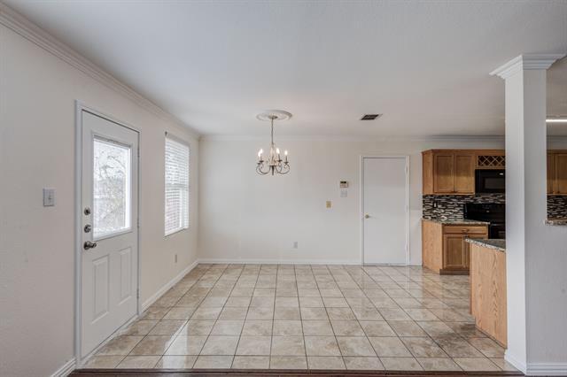 Building Photo - 3009 Meadow Bluff Dr