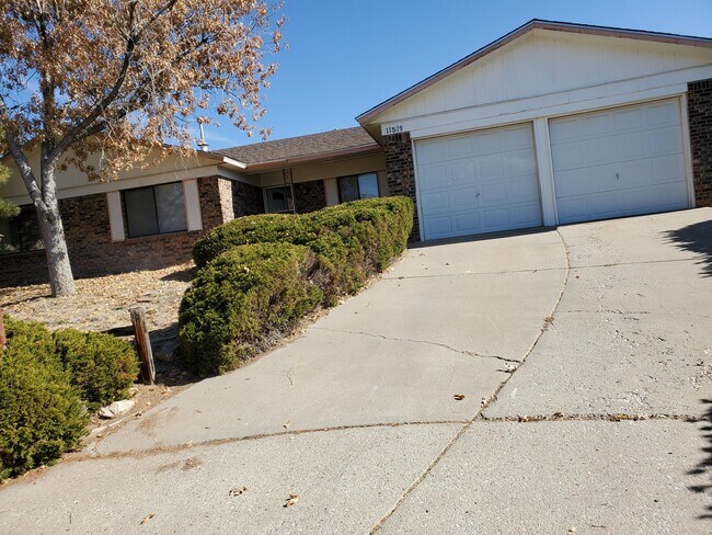 Building Photo - 11519 Morocco Ct NE