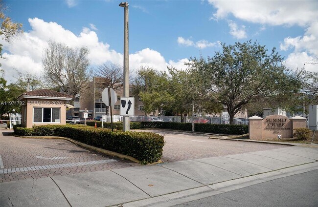 Building Photo - 8421 NW 8th St