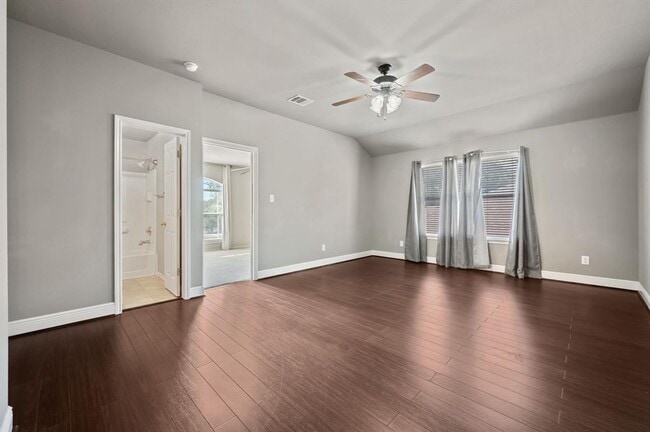 Building Photo - 2016 Melissa Oaks Ln