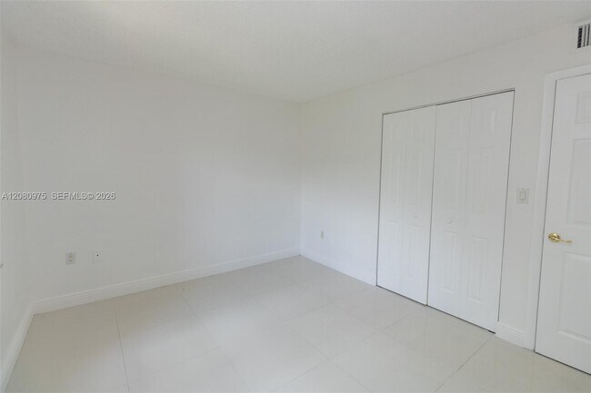 Building Photo - 4235 N University Dr