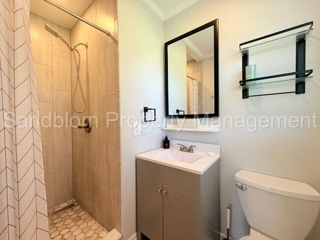Building Photo - For Lease | South Tulsa | $1800 Rent