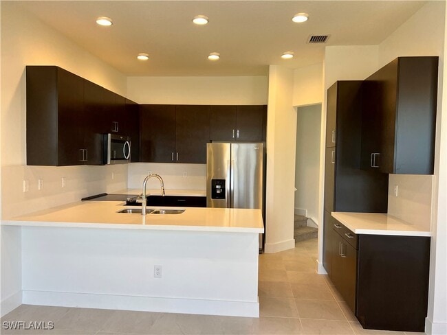 Building Photo - 5653 Cerva Ln