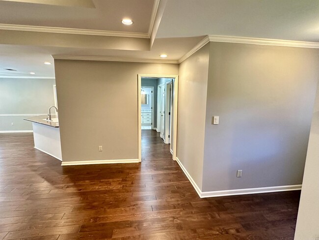 Building Photo - 12816 Cherry Laurel Dr
