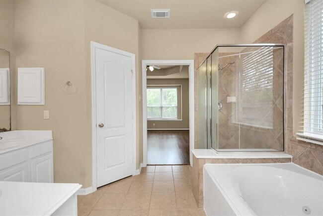 Building Photo - 6727 Oakman Ln