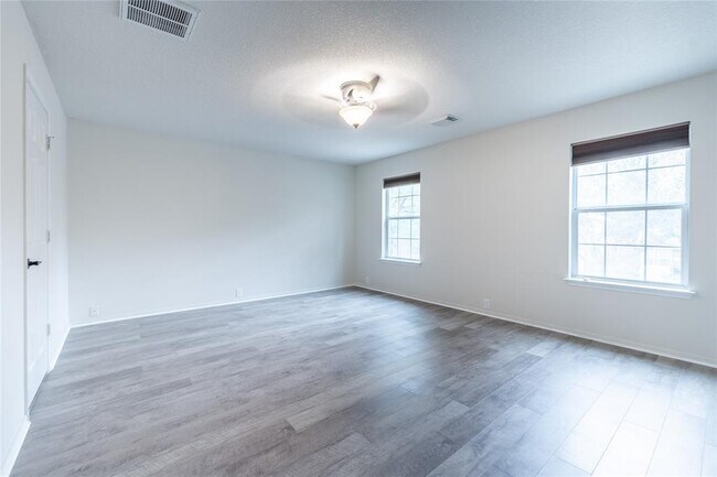Building Photo - 17611 S Summit Canyon Dr