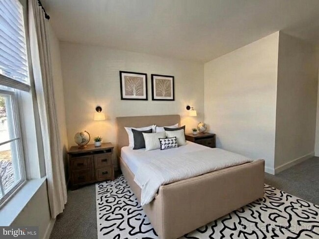 Building Photo - 66 Sequoia Dr