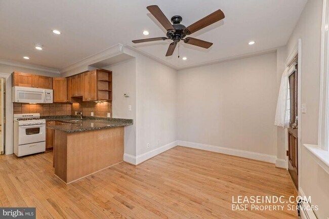 Building Photo - 1306 Riggs St NW