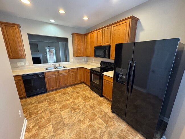 Building Photo - 3BR Townhome in Durham!