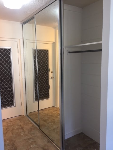 Building Photo - $1,550 Low rise Studio with all utilities included at Punahou Gardens in Makiki