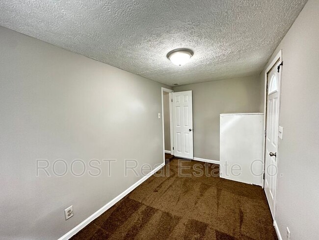 Building Photo - 1195 Faber Ave