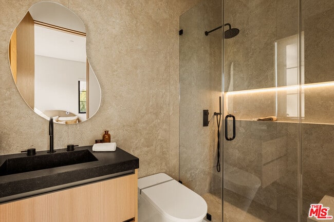 Building Photo - 11937 Addison St