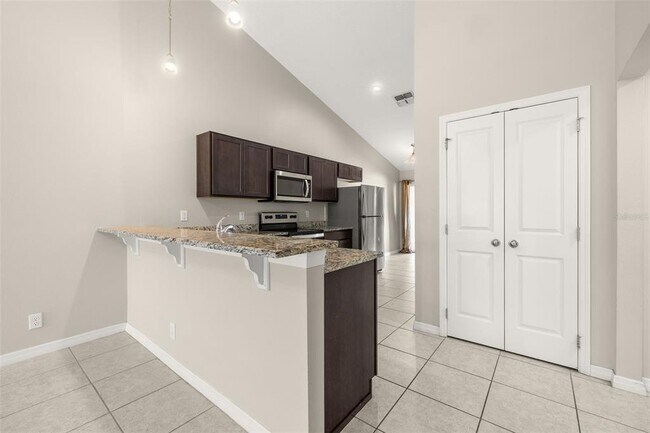 Building Photo - 284 Reese Ct