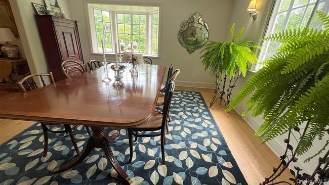 Building Photo - 8 Holly Ln