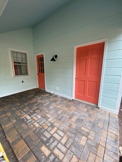 Building Photo - 636 Carondelet St