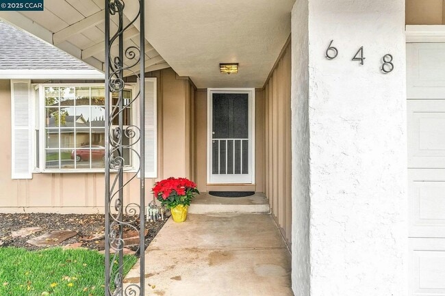 Building Photo - 648 Brookfield Dr