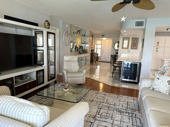 Building Photo - WATERFRONT 2/2 BAHIA DEL MAR RENTAL SEVEN MONTHS APRIL 21 - Nov. 15, 2026