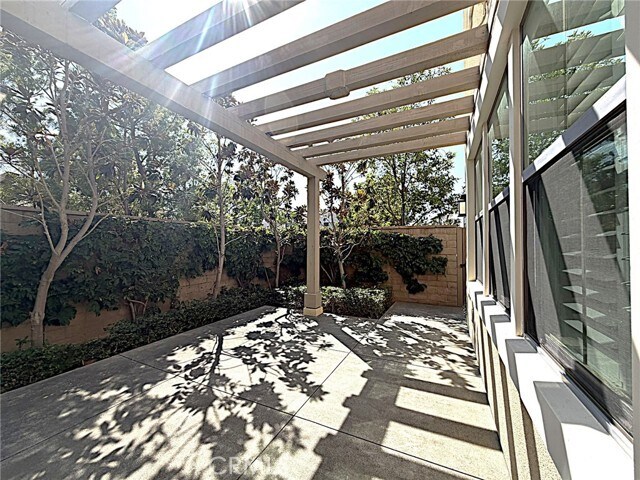 Building Photo - 168 Working Ranch
