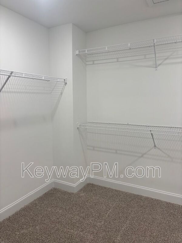 Building Photo - 2044 Denmark Ave SE