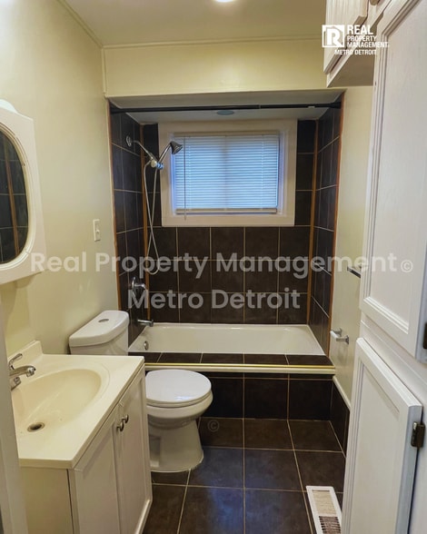 Building Photo - 7822 Forrer St