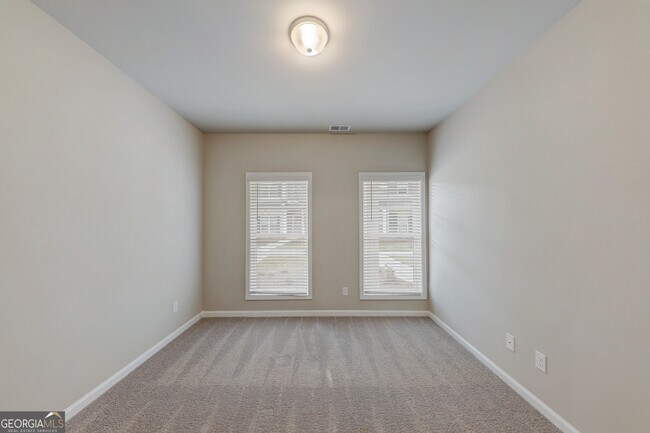 Building Photo - 43 Cobalt Ln