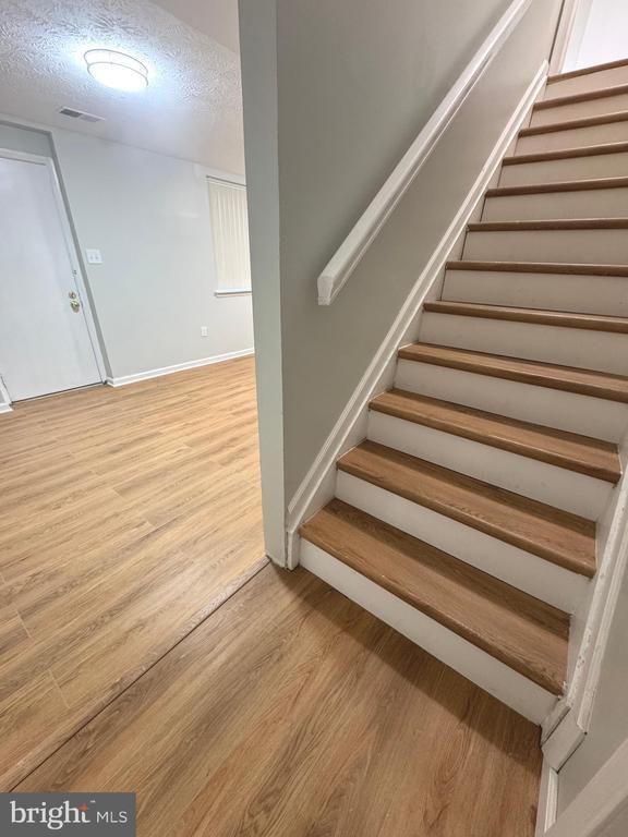 Building Photo - 4826 Grand Bend Dr