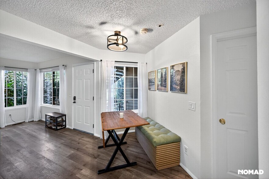 Building Photo - 4838 E Kentucky Ave