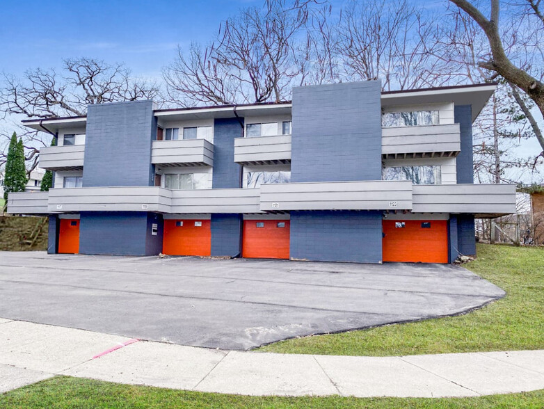 Primary Photo - Catalpa Crossing Apartments