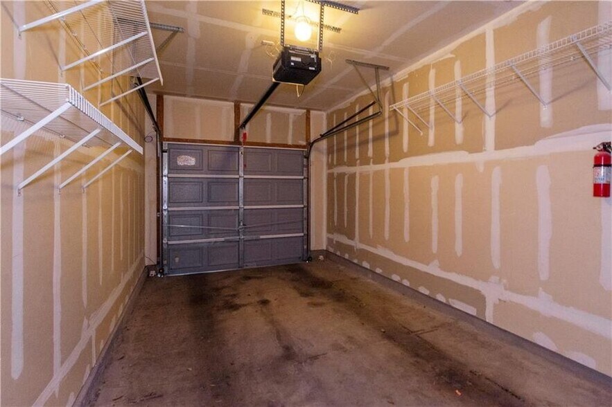 Attached Garage - 1900 Scofield Ridge Pky