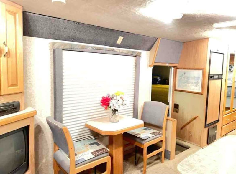 Building Photo - 1901 Halford Ave