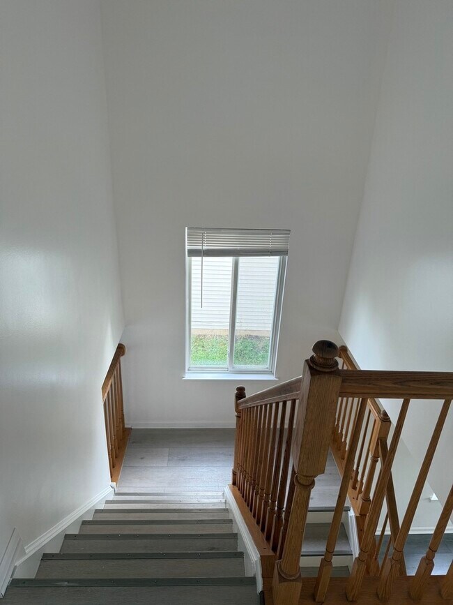 Building Photo - 21423 Frost Ct