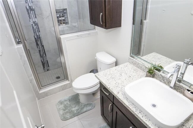 Building Photo - 1705 W Garrison Dr