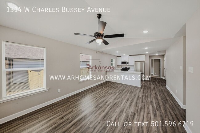 Building Photo - 1314 W Charles Bussey Ave