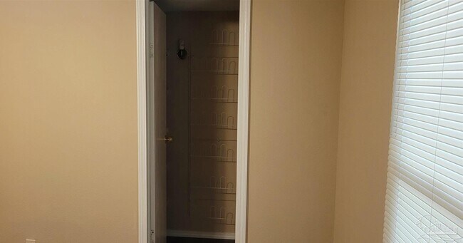 Building Photo - 5432 Borden Rd