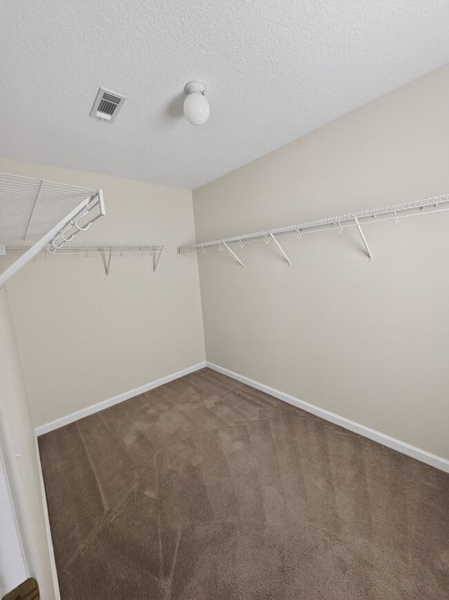 Building Photo - RATE DROP ALERT! (was $2100/month)