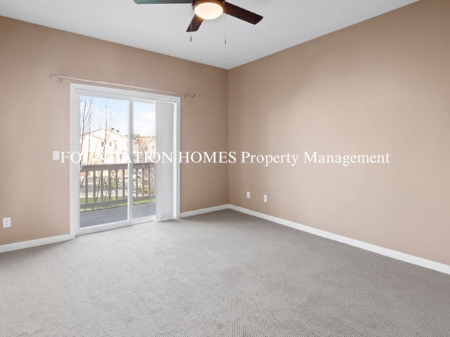 Building Photo - 33 Ranch Dr