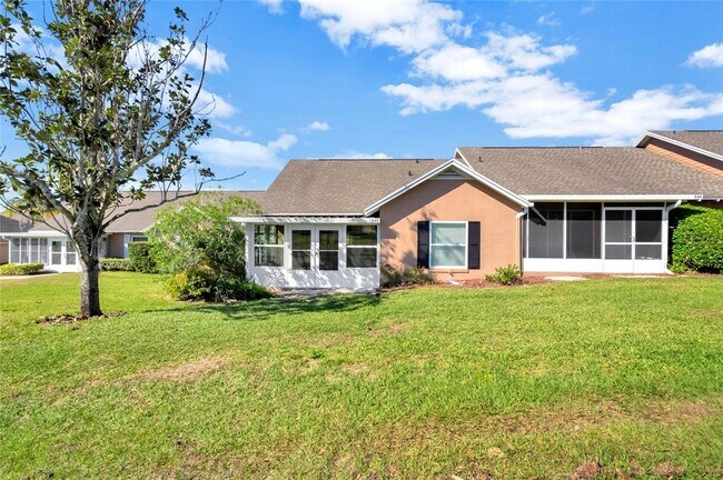 Building Photo - 1236 Villa Ln
