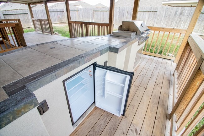 Building Photo - 20514 Chatfield Bend Way