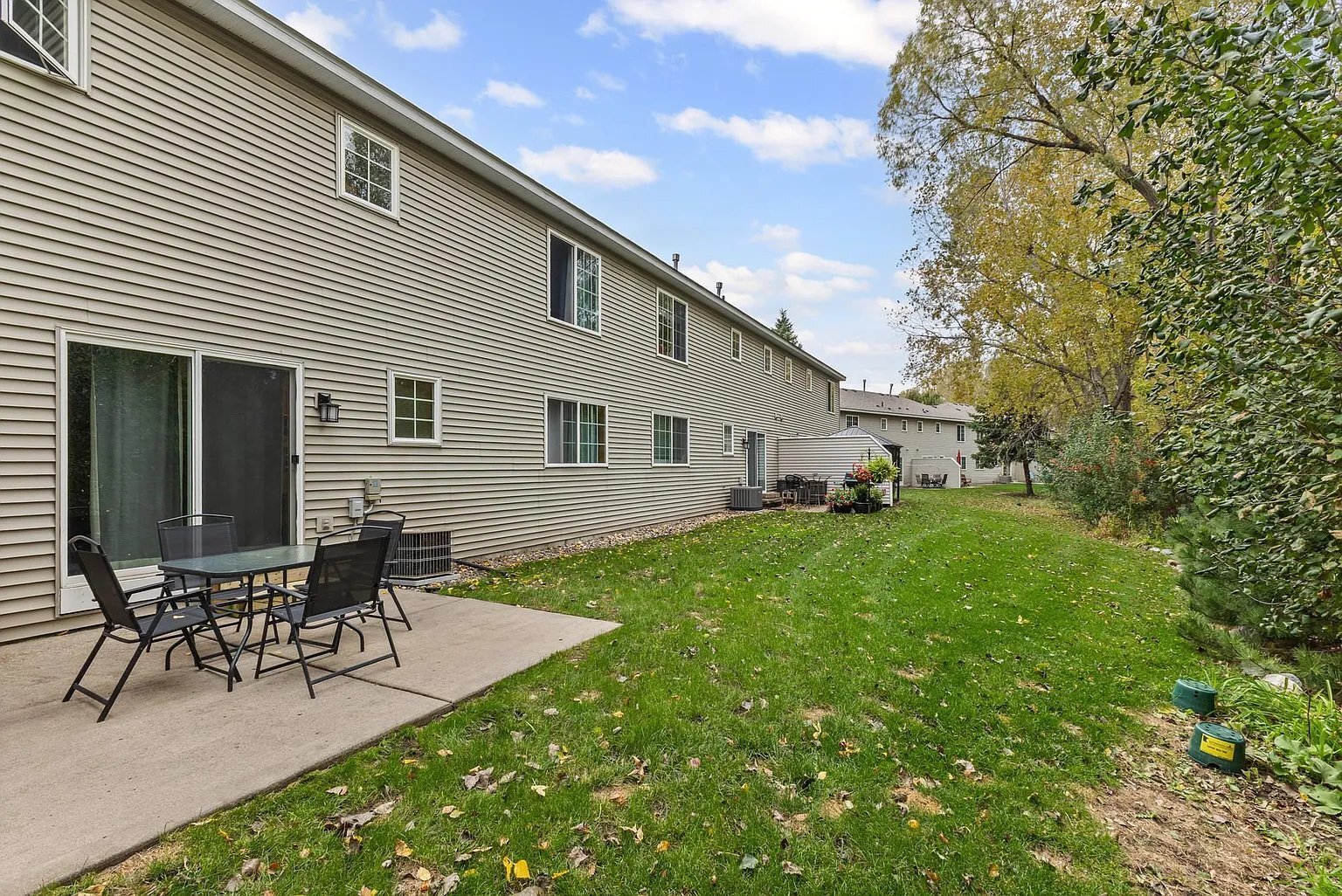 Building Photo - 10783 Tamarack Cir