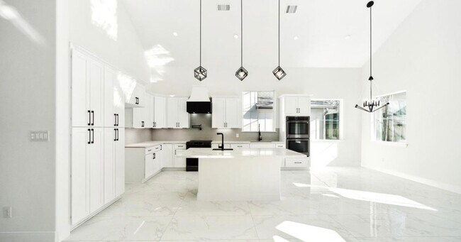 Building Photo - 75 Wick Willow Rd