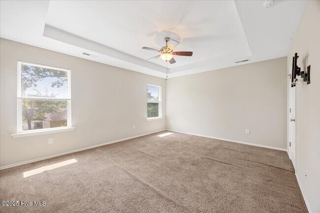 Building Photo - 5600 Yorkwood Dr