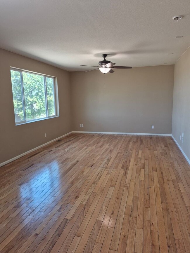 Building Photo - Spacious 5-Bed Home in Banning Lewis Ranch – Mountain Views