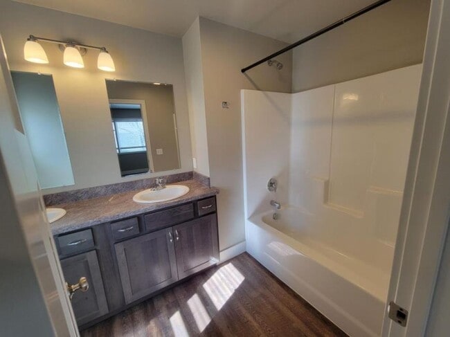 Building Photo - 3 bedroom in Billings MT 59102