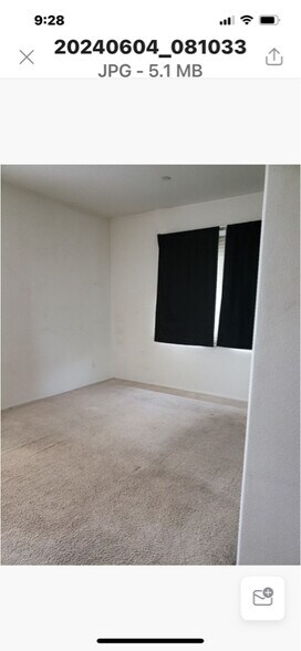Building Photo - 10416 Via Cara